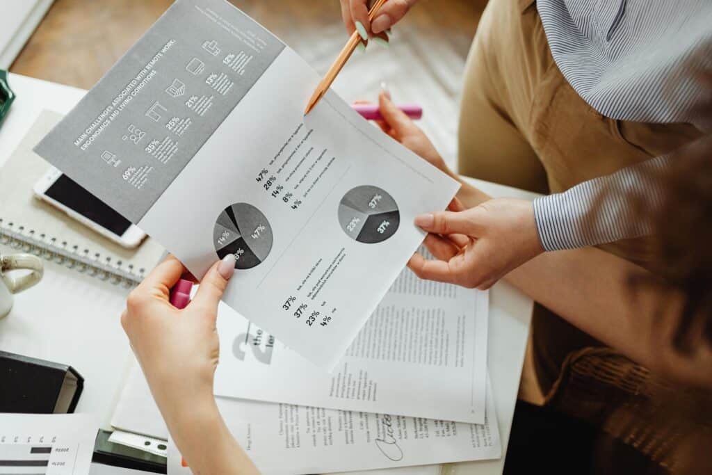 Image depicting workplace drug testing trends in 2024. The image is part of a discussion on key trends, best practices, and legal challenges for employers.